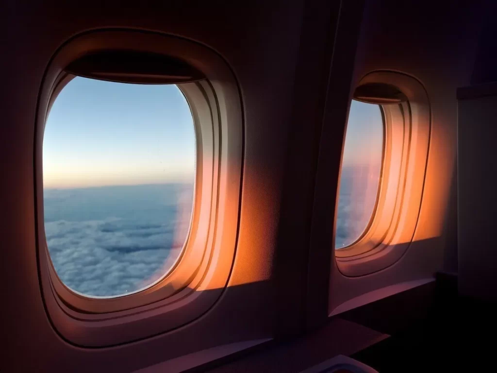 Airplane windows are small1